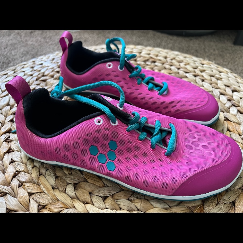 NWOT Vivobarefoot Stealth L Running Shoe - pink, size 38 / 7.5